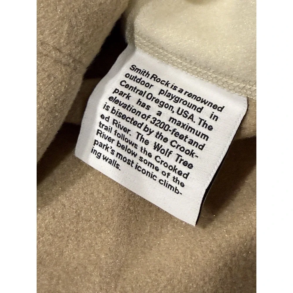 Nike ACG Wolf Tree Half Zip Fleece Top Parachute Beige HJ0237-297 Womens L